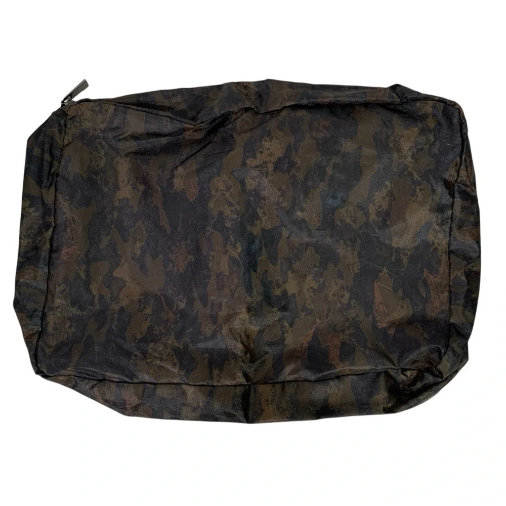 Robert Graham Zippered Travel Soft Pouch for Luggage